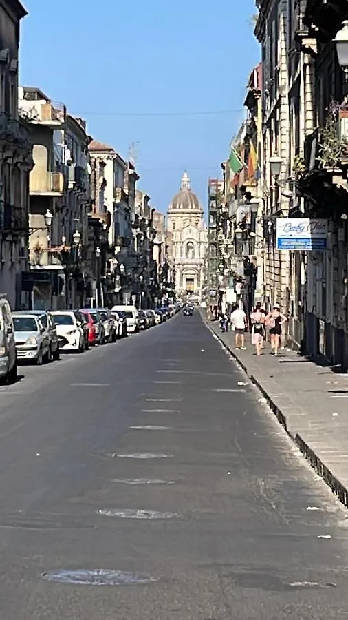 Appartamento Didi House Duomo Aeroporto di Catania Fontana Rossa