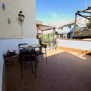 La Casa Dietro Le Quinte Aeroporto di Catania Fontana Rossa